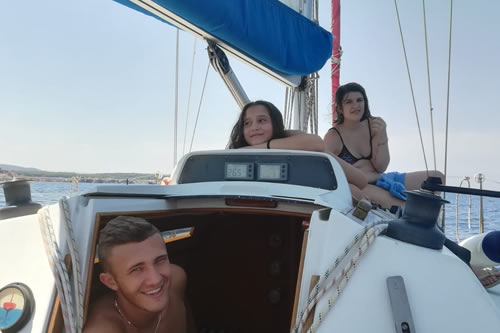 Escursione vela tutti in barca 9-5
